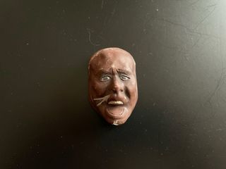 Antiguas Máscaras en miniatura Japonesas.