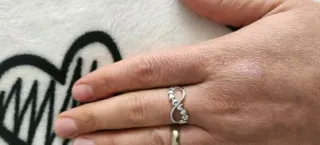 Anello vintage a charm con cuoricini