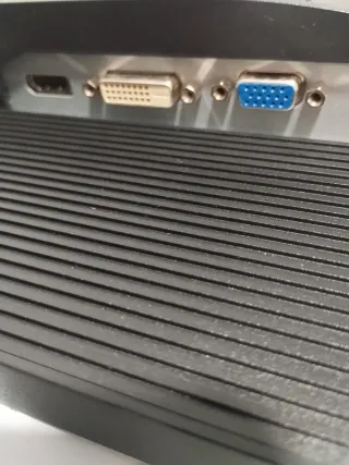 Ordenador i5 y 16gb de RAM ddr4. Leer descripción