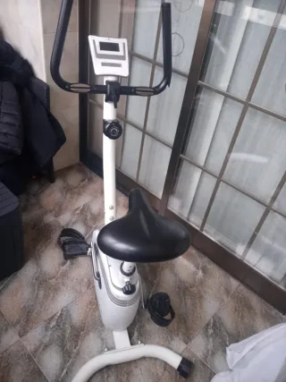 Bicicleta Estática Blanca