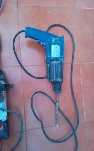 Taladro percutor casal