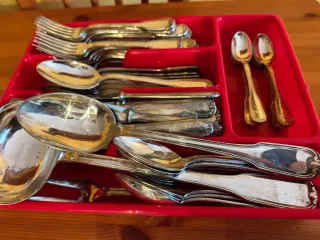 Posate antiche in metallo argentato