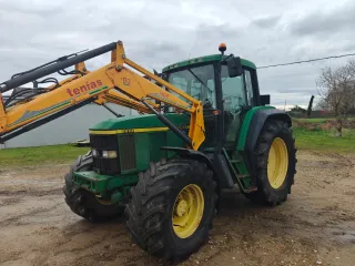 Tractor John Deere 6810 con pala Tenías B3 300