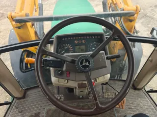 Tractor John Deere 6810 con pala Tenías B3 300