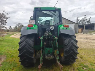 Tractor John Deere 6810 con pala Tenías B3 300