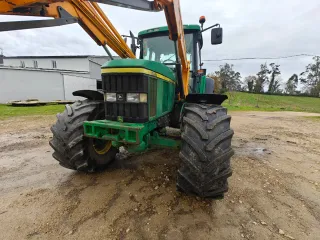 Tractor John Deere 6810 con pala Tenías B3 300