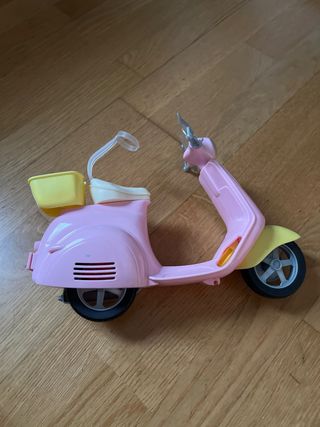 Moto Barbie Rosa y Amarilla