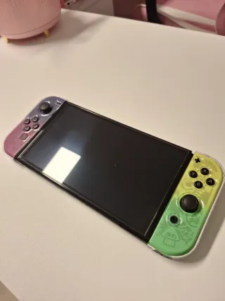 Nintendo Switch Verde y Morado
