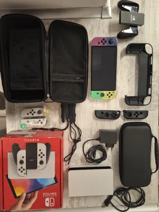 Nintendo Switch Verde y Morado