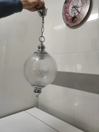 Lámpara globo antigua cristal y metal