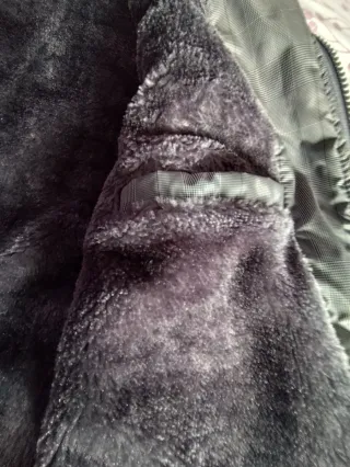 Cazadora gris como nueva, regalo jersey naranja