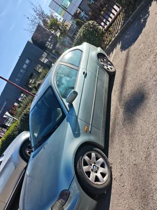 BMW compact 320td