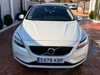 Volvo V40 2017