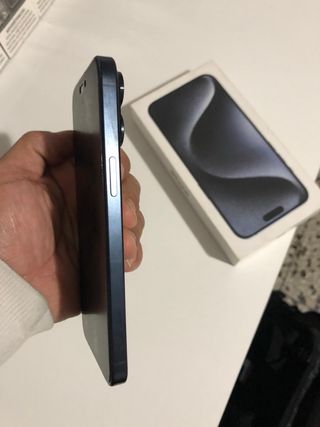 iPhone 15 Pro Max Azul