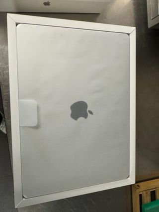 MacBook Pro 14 Argento