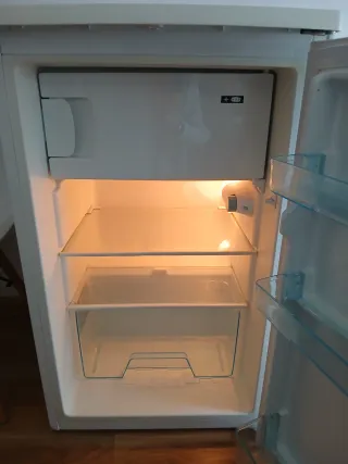 Frigorífico TEKA mediano con congelador