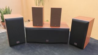 Altavoces JBL y Yamaha Home Cinema