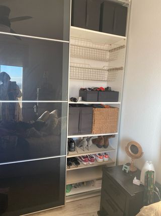 Armario puertas correderas Ikea, incluye accesorio