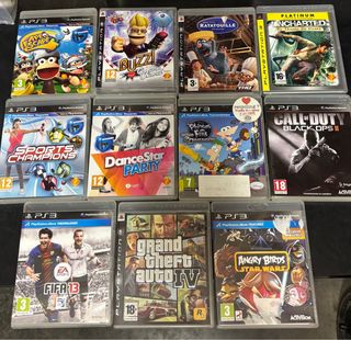 Consola PS3 con mandos y juegos