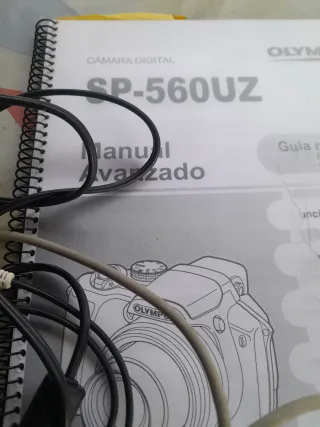 Cámara Olympus SP-560UZ Negra