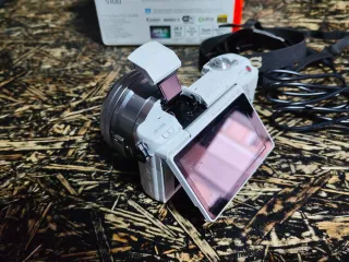 Sony Alpha a5100 + Objetivo Sony 16-50mm