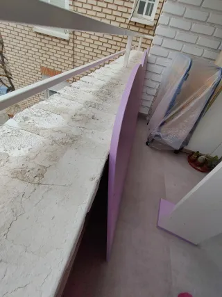 Madera embellecedora cama nido y estantería