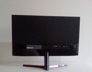 Monitor LG 24" Full HD +  Cable HDMI