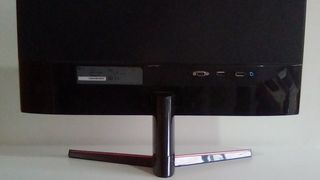 Monitor LG 24" Full HD +  Cable HDMI