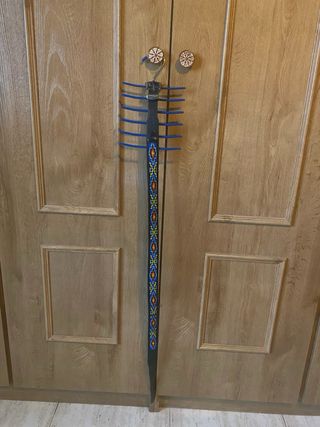 Cinturón de piel con abalorios