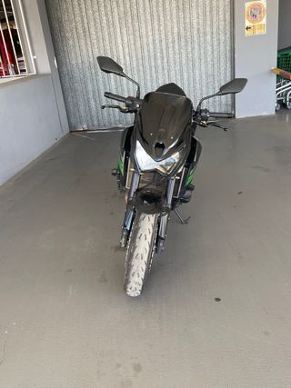 Kawasaki Z800 Negra