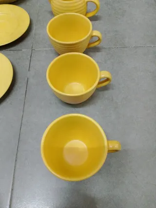 Juego de té amarillo cerámica