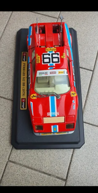 Vendo modellino ferrari BB 512 Burago 1:24