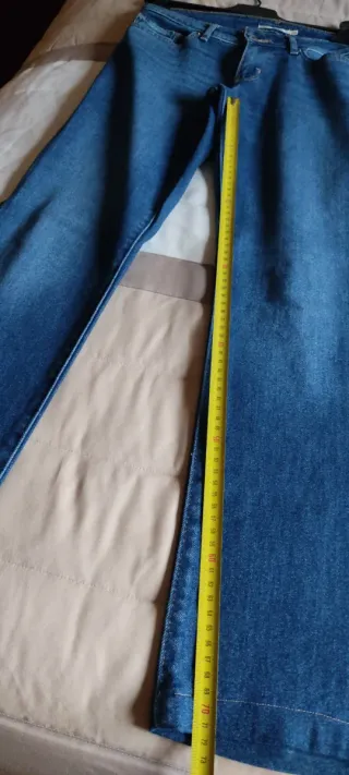 Pantalón Levis vaquero talla 28 foto