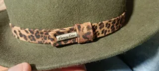 Sombrero Fedora con estampado animal