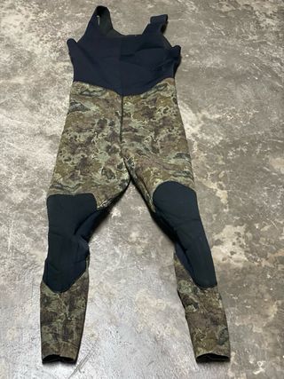 Traje de buceo camuflaje