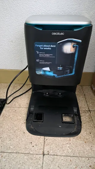 Robot Asp Cecotec Conga 9090 IA con base aspidador