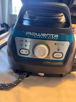 Centro de Planchado Rowenta Silence Steam