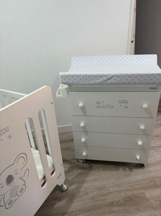 Cuna colecho colchón y cajonera cambiador bañera