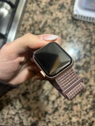 Apple Watch Series 4 Oro Rosa