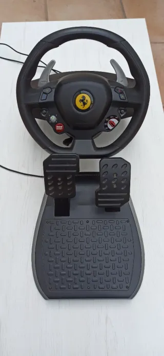 Volante Thrustmaster 488 Ferrari Edizione Xbox, PC