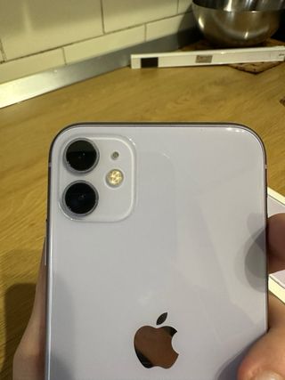 iPhone 11 Viola