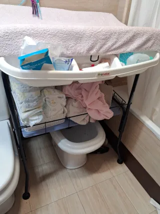 Cambiador y bañera bebé