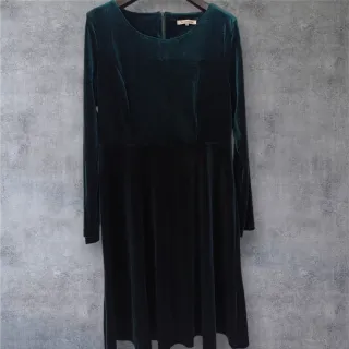Vestito in velluto Sweet Me verde