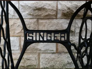 Máquina de coser Singer antigua año 1924