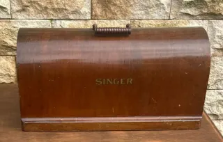 Máquina de coser Singer antigua año 1924