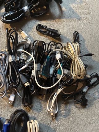 Lote Cables Cargadores Audio TV Mandos etc