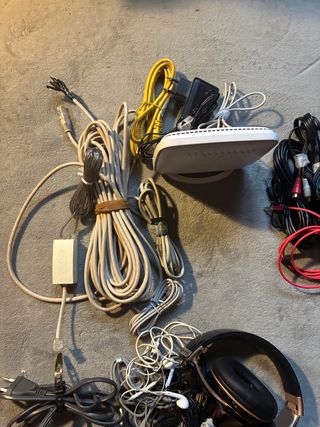 Lote Cables Cargadores Audio TV Mandos etc