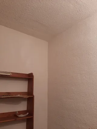 Plaza de garaje con trastero