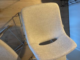 1 Taburete alto cocina beige y blanco