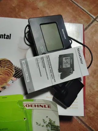 Lote menaje hogar: Tostador, Báscula, Separador Hu